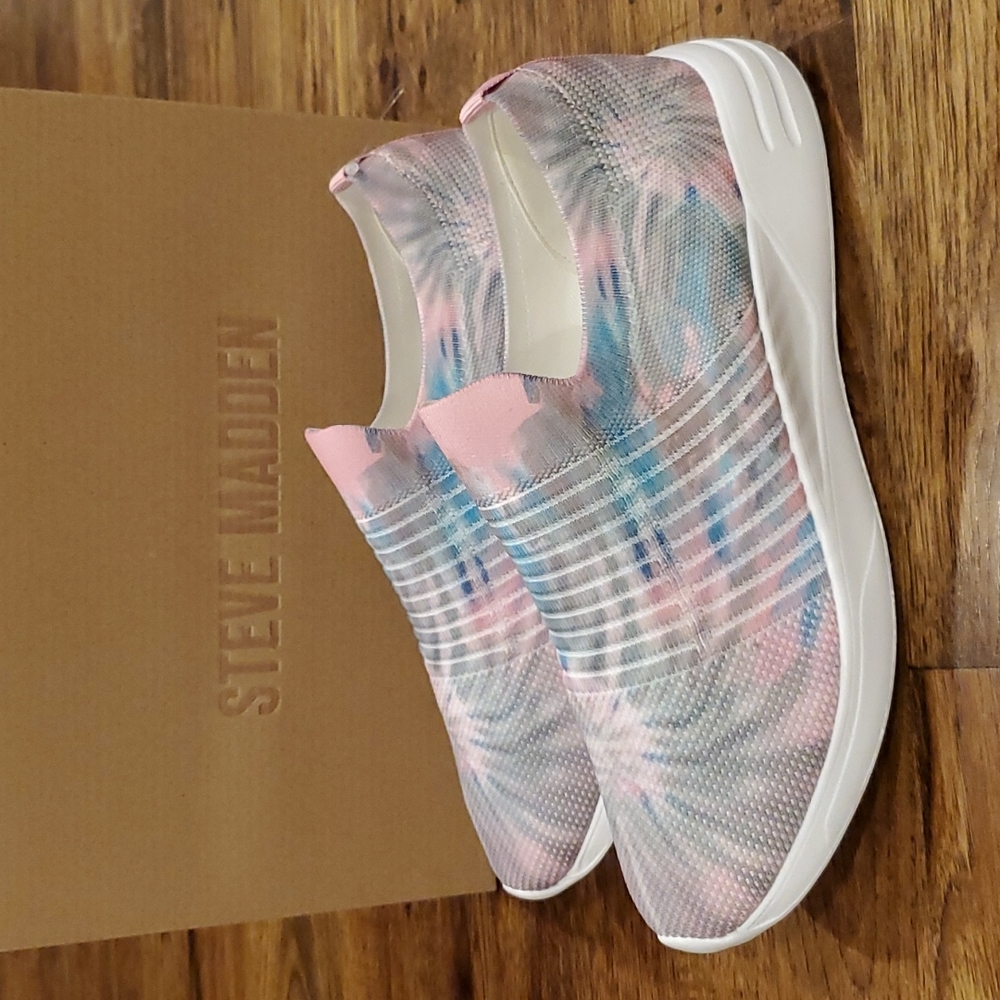 Womens Steve Madden Lillier Tye Die fly knit slip on sneakers size 8.5